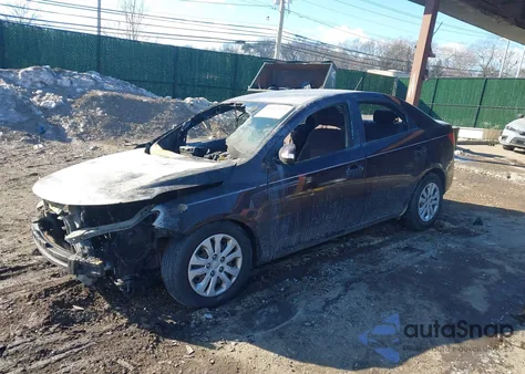 2010 Kia Forte Ex z USA, uszkodzony, nr VIN KNAFU4A21A5143207